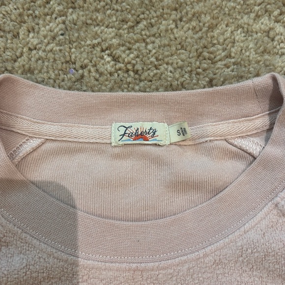 Faherty Excellent Condition Pink Graphic Sweatshirt Size Small - Picture 2 of 6